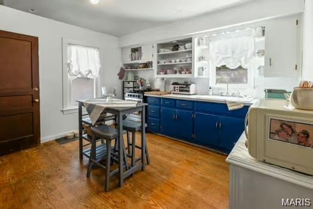 102 N 81st, Belleville, IL 62223