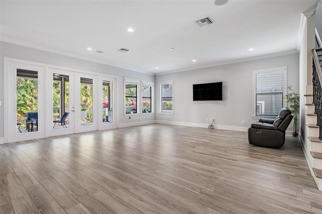 207 CHIPPEWA AVENUE, Tampa, FL 33606