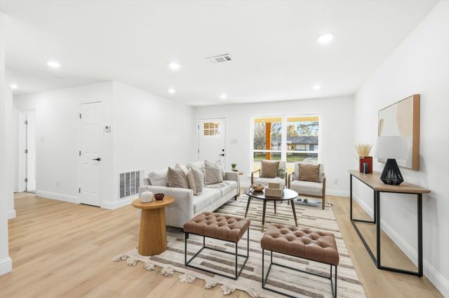 1017 Sierra Drive, Denton, TX 76209