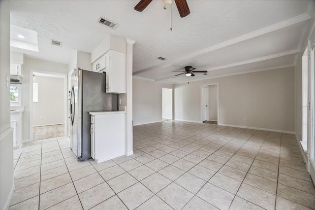 12239 Meadowhollow Drive, Meadows Place, TX 77477