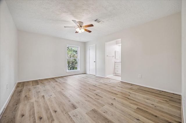 12239 Meadowhollow Drive, Meadows Place, TX 77477