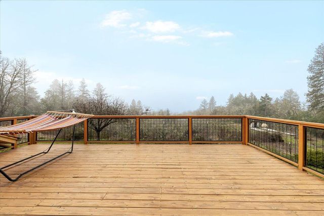 2587 Woodland Park Road, Grants Pass, OR 97527