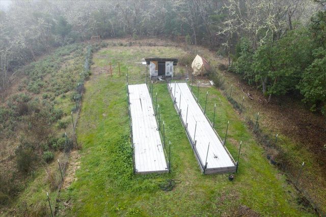 2587 Woodland Park Road, Grants Pass, OR 97527