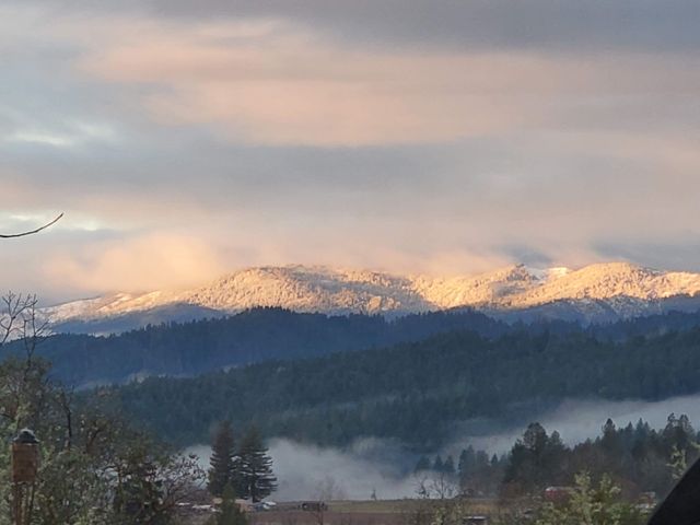 2587 Woodland Park Road, Grants Pass, OR 97527