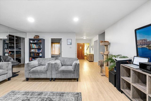 2587 Woodland Park Road, Grants Pass, OR 97527