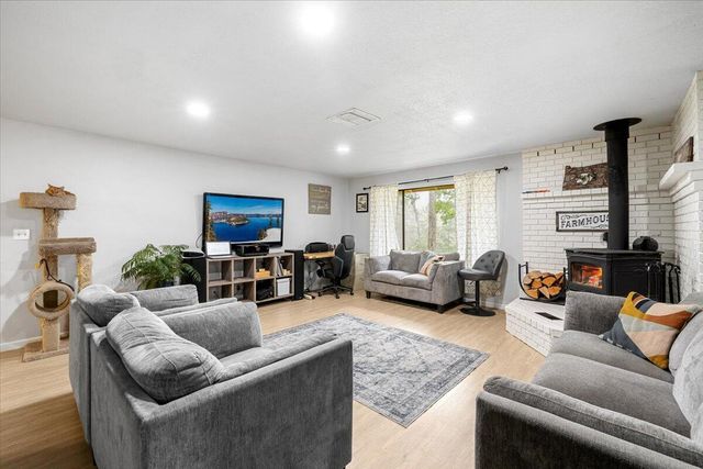 2587 Woodland Park Road, Grants Pass, OR 97527