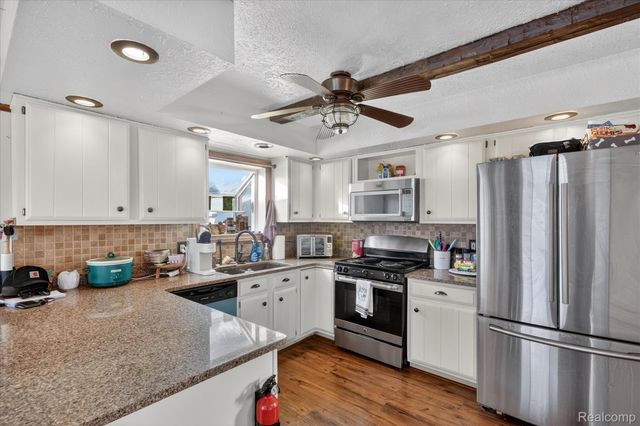 1252 8th Street, Wyandotte, MI 48192