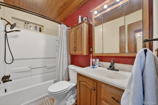 1252 8th Street, Wyandotte, MI 48192