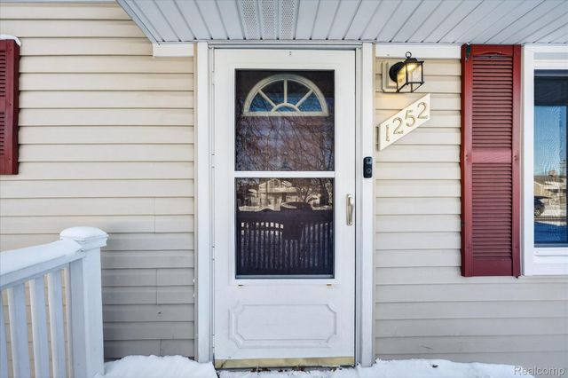 1252 8th Street, Wyandotte, MI 48192