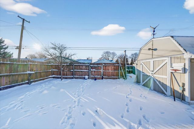 1252 8th Street, Wyandotte, MI 48192