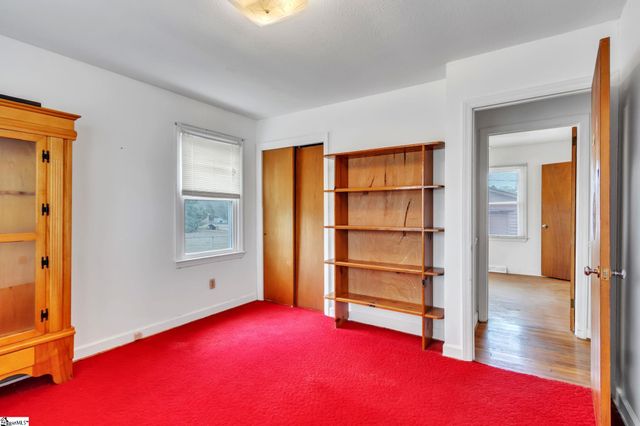 34 Fowler Drive, Woodruff, SC 29388