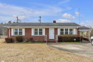 34 Fowler Drive, Woodruff, SC 29388