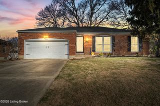 4109 Landside Dr, Louisville, KY 40220