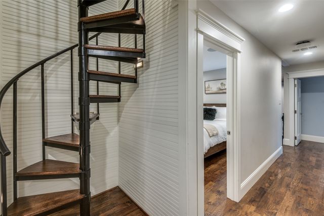 1042 Cardinal Drive, Bartonville, TX 76226