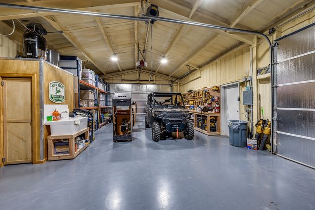 1042 Cardinal Drive, Bartonville, TX 76226