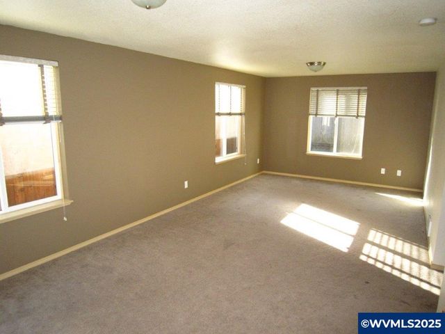 1354 Vista Av, Salem, OR 97302