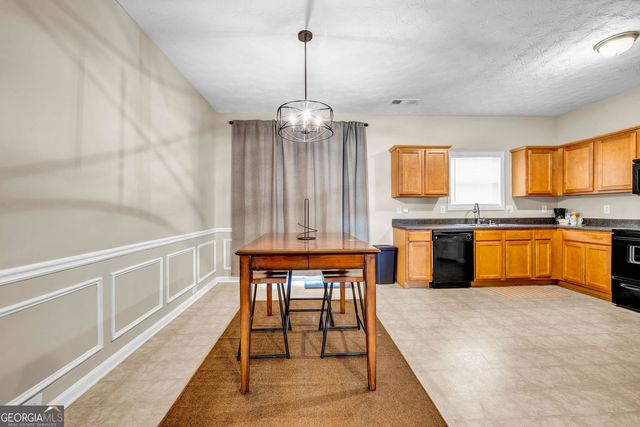 1246 Adcox Square, Stone Mountain, GA 30088