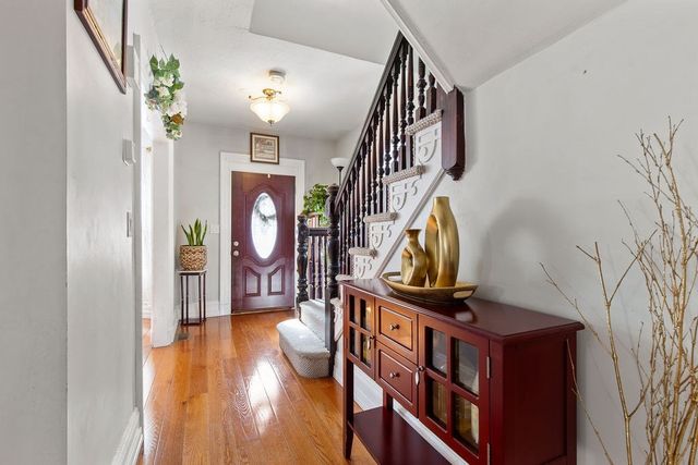 356 Crescent St, Brockton, MA 02302