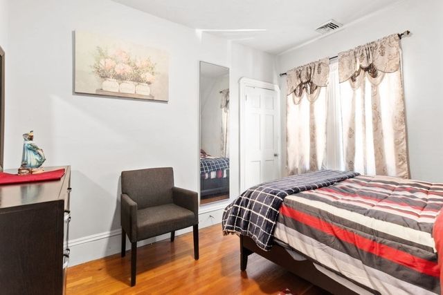 356 Crescent St, Brockton, MA 02302