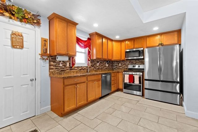 356 Crescent St, Brockton, MA 02302