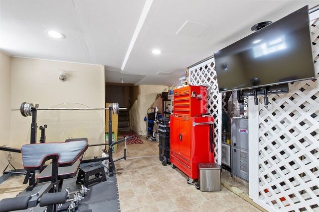 356 Crescent St, Brockton, MA 02302