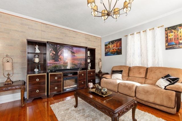 356 Crescent St, Brockton, MA 02302