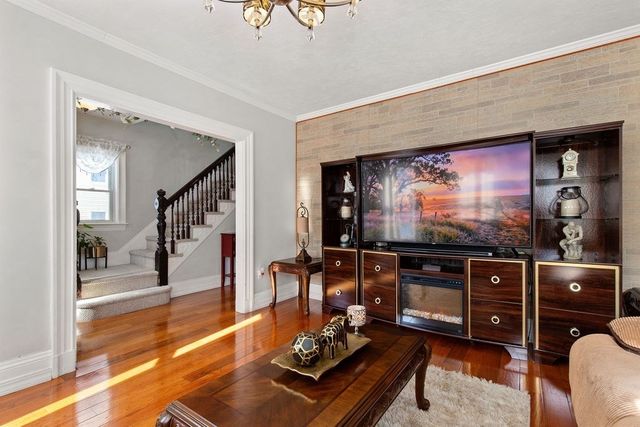 356 Crescent St, Brockton, MA 02302