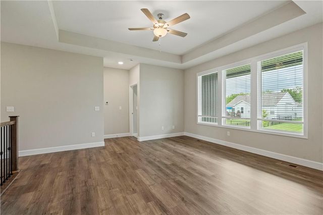 12424 S Redwood Street, Lee's Summit, MO 64086