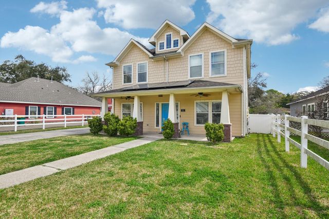 101 Borondo Reach, La Marque, TX 77568