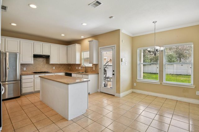 101 Borondo Reach, La Marque, TX 77568