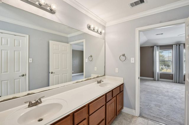 101 Borondo Reach, La Marque, TX 77568