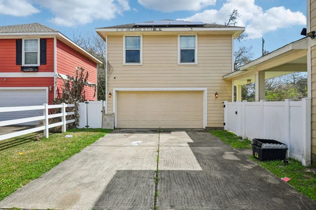 101 Borondo Reach, La Marque, TX 77568