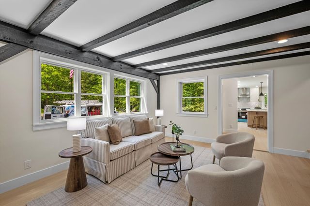 20 Hawkewood Road, Sandown, NH 03873