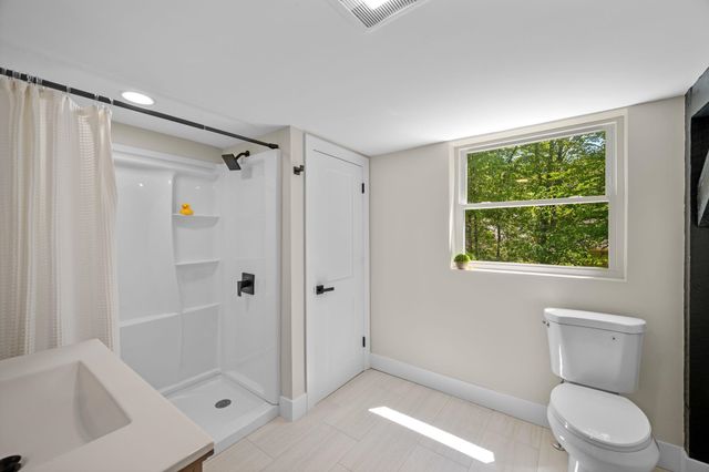 20 Hawkewood Road, Sandown, NH 03873