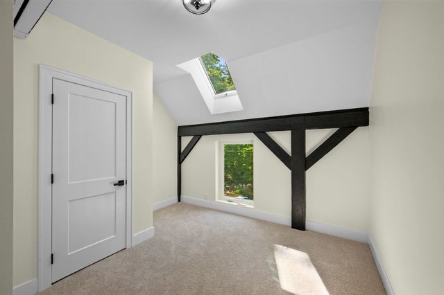 20 Hawkewood Road, Sandown, NH 03873