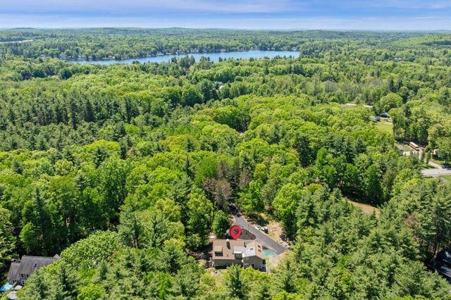 20 Hawkewood Road, Sandown, NH 03873