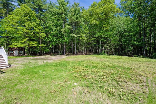 20 Hawkewood Road, Sandown, NH 03873