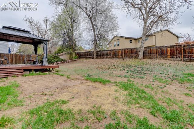 2416 Garden Way, Colorado Springs, CO 80918