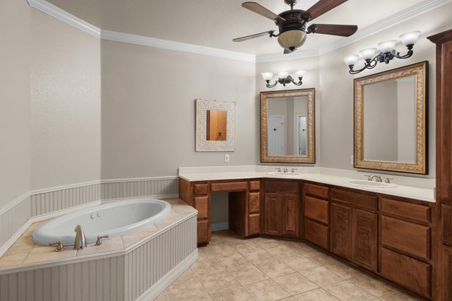 202 Harbor Landing Drive, Rockwall, TX 75032