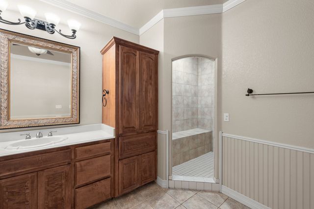 202 Harbor Landing Drive, Rockwall, TX 75032