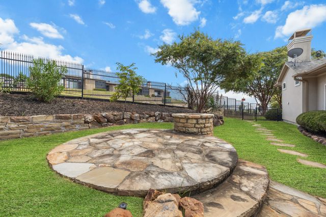 202 Harbor Landing Drive, Rockwall, TX 75032