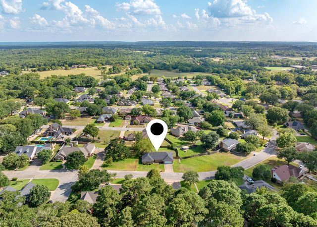 2005 Harvard Dr, Jacksonville, TX 75766