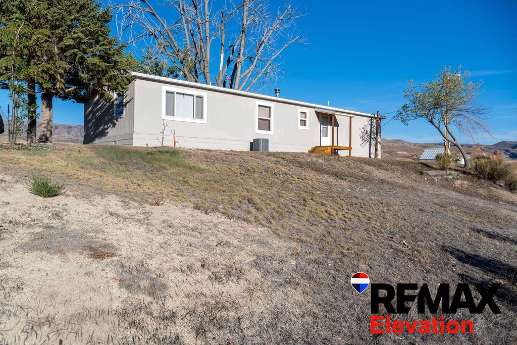 4185 Trapper Creek Rd, Shell, WY 82441 photo 2