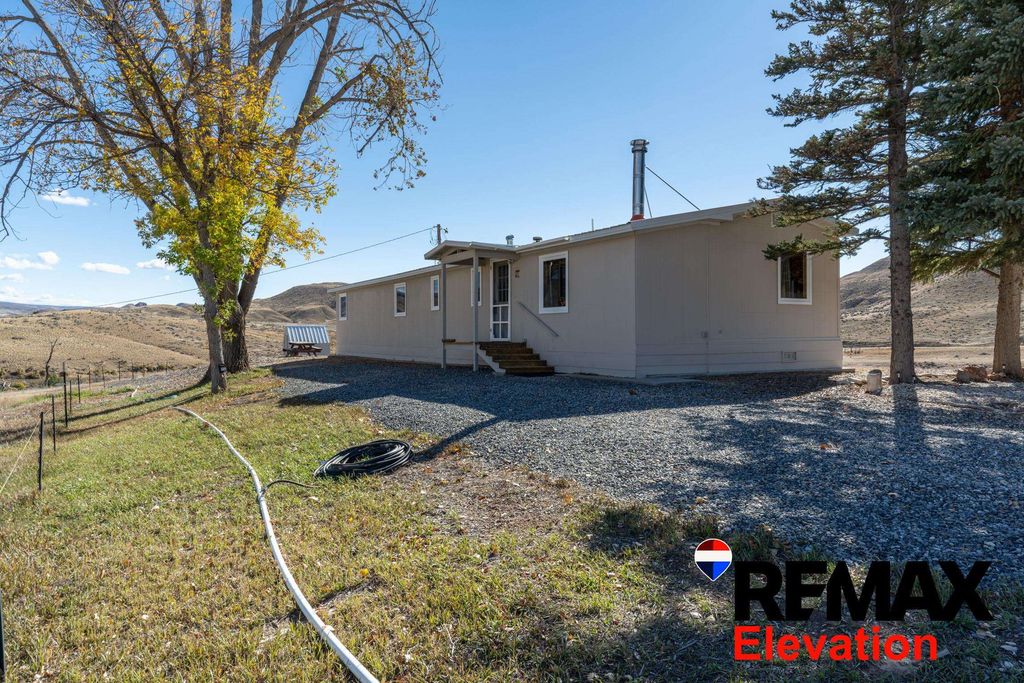 4185 Trapper Creek Rd, Shell, WY 82441 photo 4