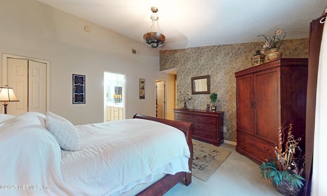 13715 RICHMOND PARK Drive 308, Jacksonville, FL 32224