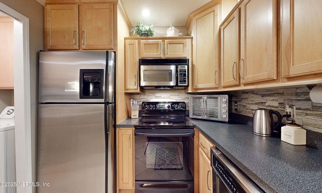 13715 RICHMOND PARK Drive 308, Jacksonville, FL 32224