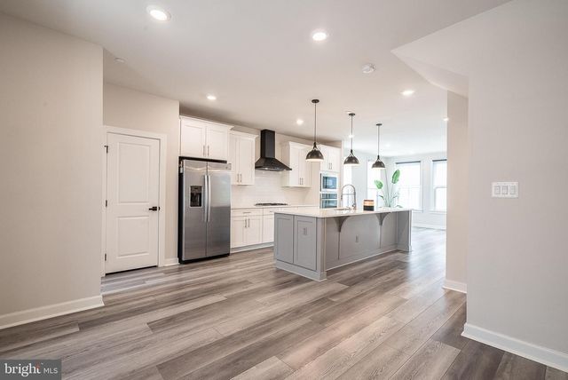 13001 HATTONTOWN SQ, Herndon, VA 20171