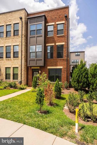 13001 HATTONTOWN SQ, Herndon, VA 20171