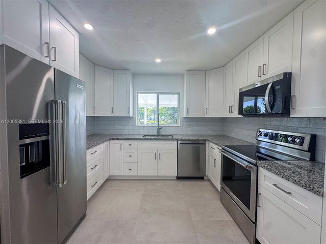 19001 Sterling Dr 0, Cutler Bay, FL 33157