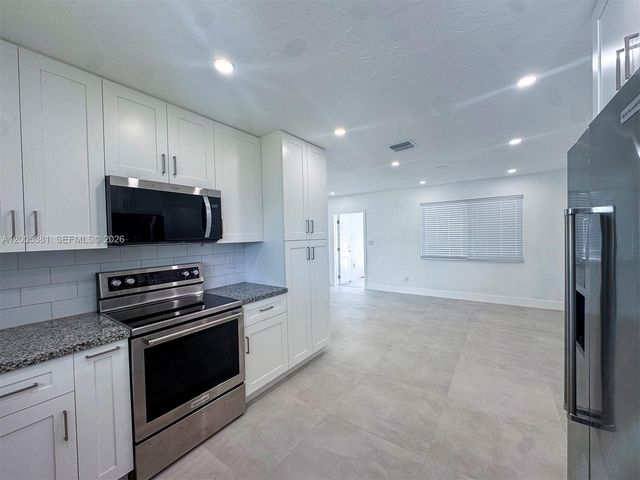 19001 Sterling Dr 0, Cutler Bay, FL 33157